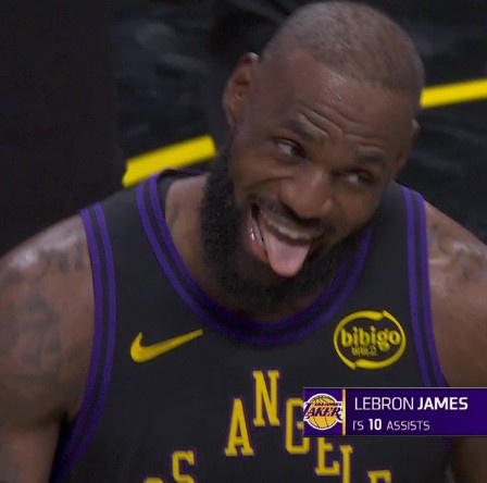 12秒6分加时逆转！湖人3-0夺赛点 斯马特抢断绝杀火箭崩盘