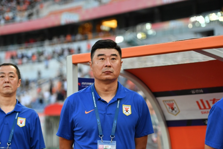 1-4惨败青岛海牛，鲁媒灵魂三问泰山队