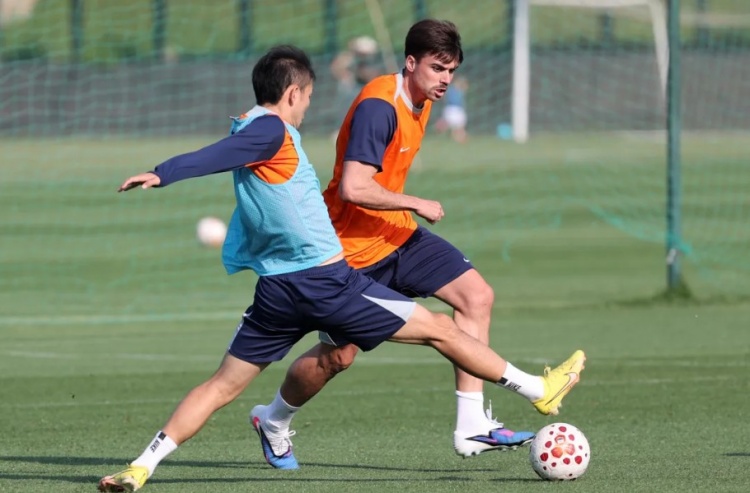 山东泰山基地完成赛前最后一练，明日客战西海岸