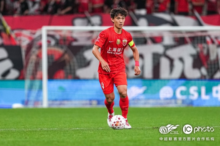 刘祝润第86分钟扳平 海港1-1战平深圳新鹏城 刘祝润第86分钟扳平 海港1-1战平深圳新鹏城