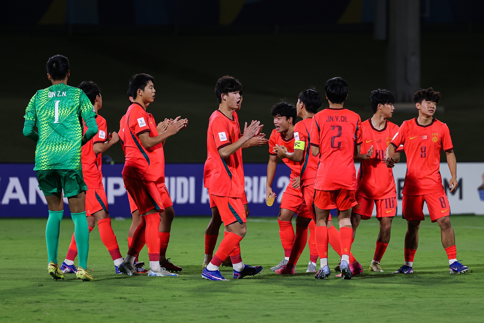 国少U17亚洲杯亚军背后:两座大山压垮青少年球员成长路径 国少U17亚洲杯亚军背后:两座大山压垮青少年球员成长路径