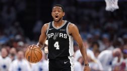 [福克斯集锦]效率太低！福克斯15投仅4中拿9分8助3断 三分4中0